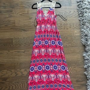 Felicity & Coco Red Mandala and Back knit dress Size (small)